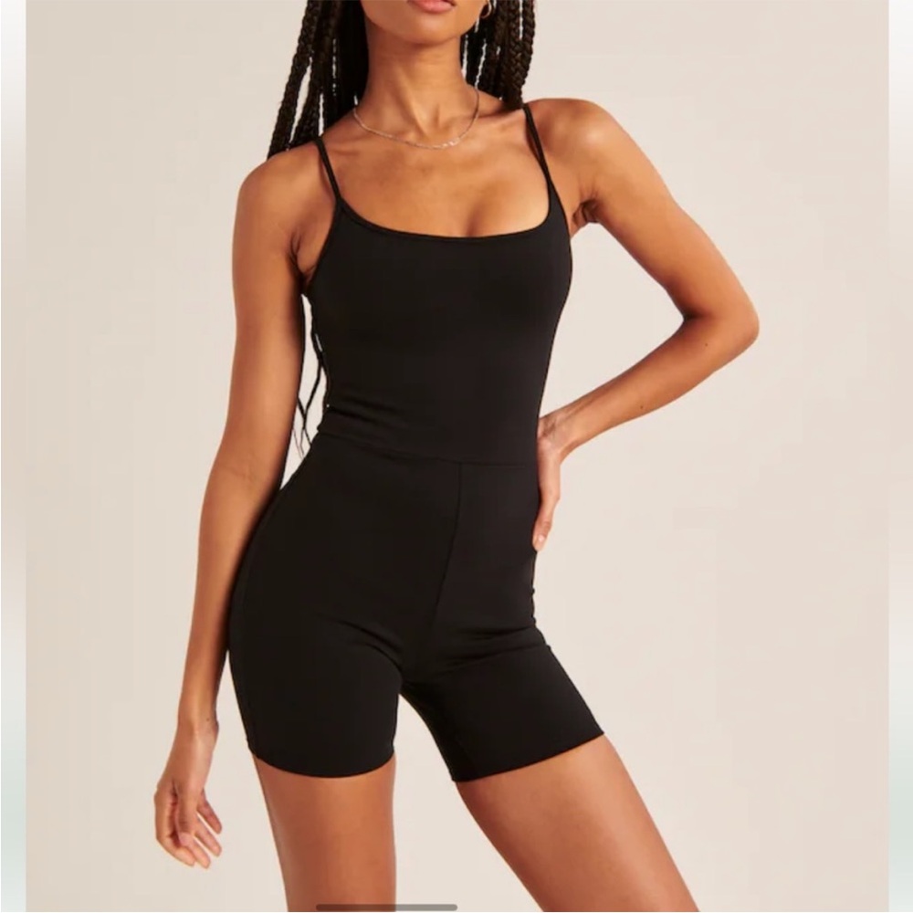 Abercrombie & Fitch YPB SculptLUX Black  Athletic Romper Shorts Onesie Sz-SP - Picture 2 of 8